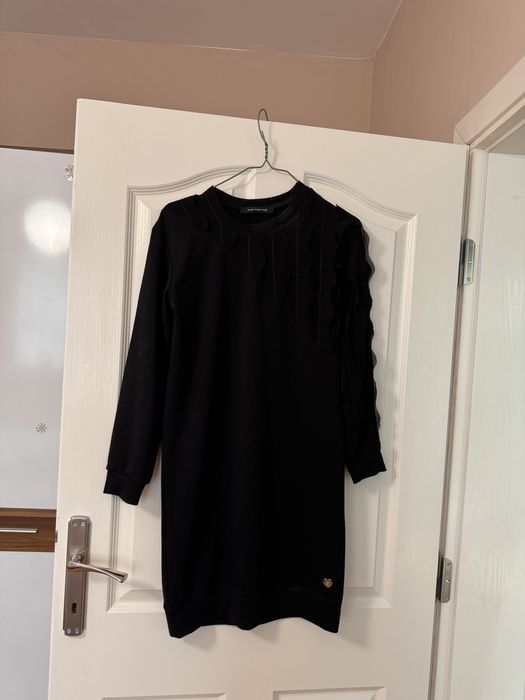 Рокля с дълъг ръкав