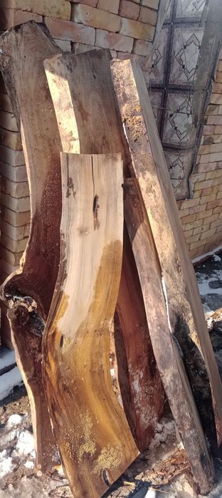 Продам доски ценных пород дерева.
