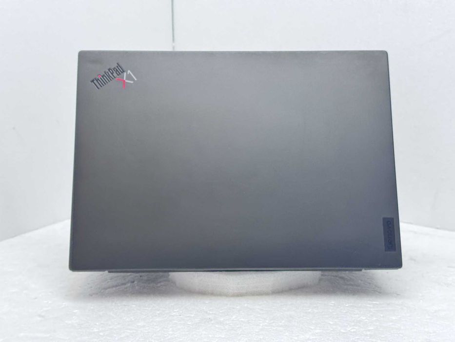 Реновиран лаптоп Lenovo ThinkPad X1 Carbon 9th Gen 14" IPS 1920x1200 FHD+ webcam i7-1165G7 32GB DDR4 1020GB M.2 Nvme/ клас А/ 12м гаранция