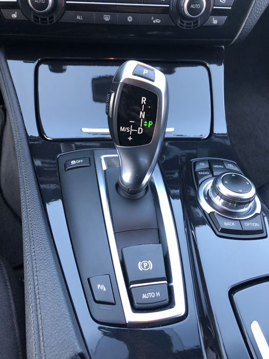 BMW 5 Series 2011 — imagine 3