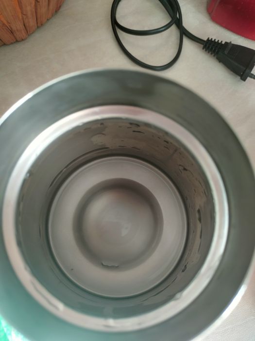 Продам термос, 0.6 л.