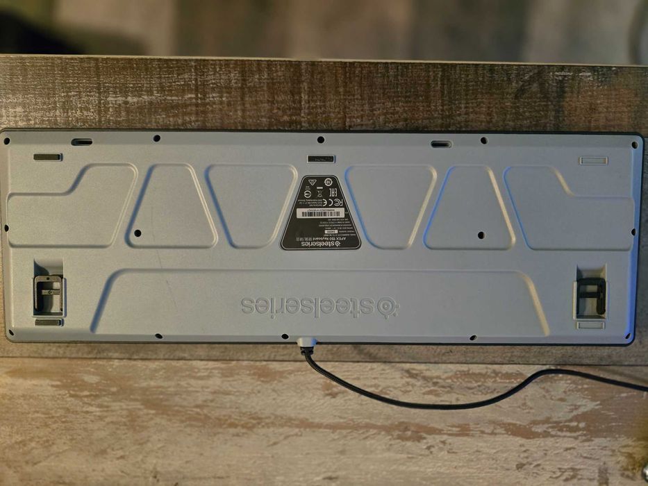 Клавиатура SteelSeries Apex 150