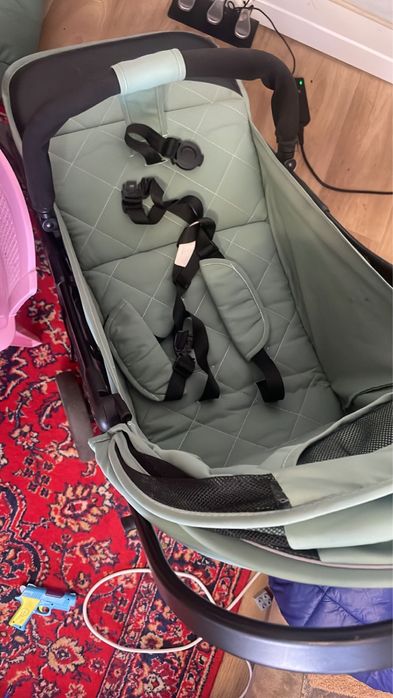 Продам коляску прогулочную baby time