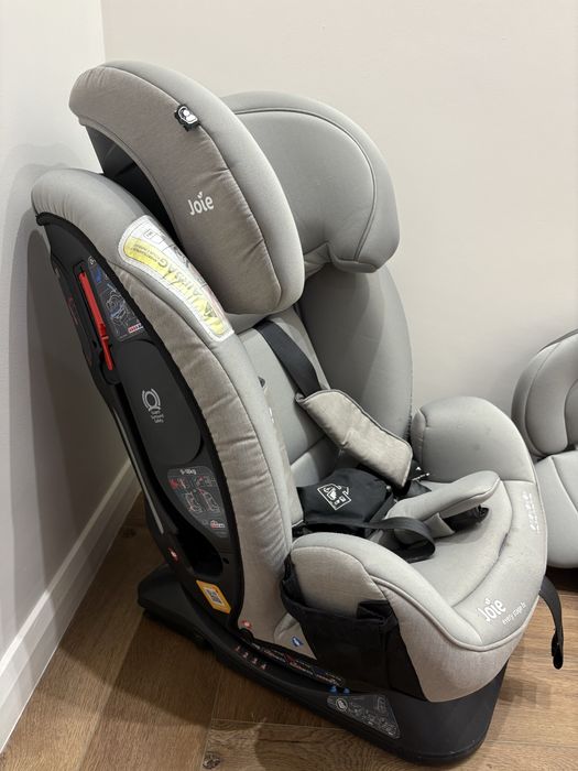 Продам детское кресло Joie isofix