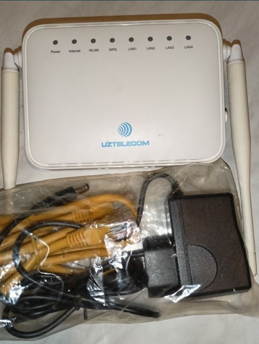 WIFI роутер Huawei с логотипом Uztelecom, б/у. Читайте описание.