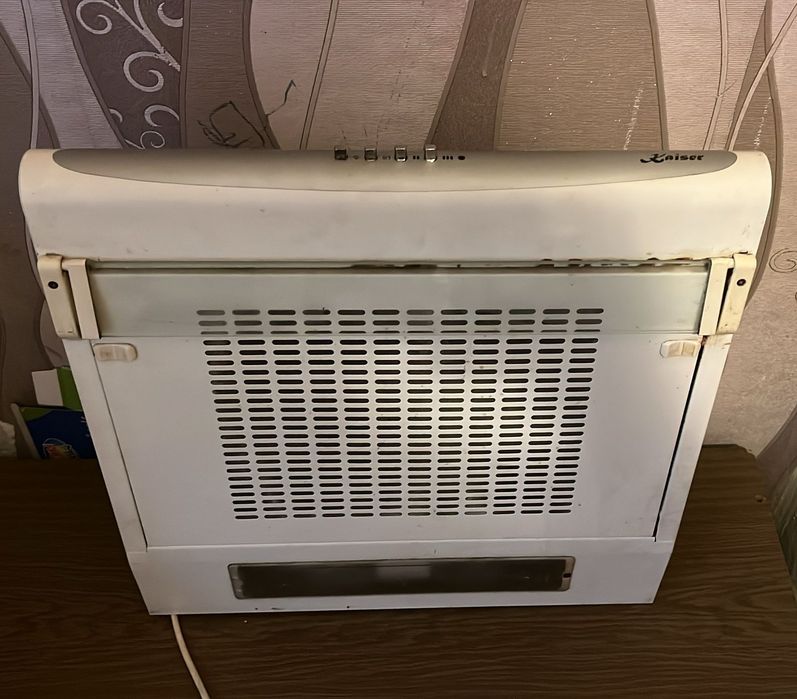 Вытяжка. 10000.продам