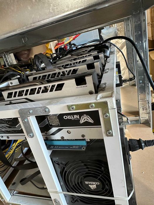 Mining RIG с 8 Карти GPU Sapphire RX570/580 4GB/8GB Карти