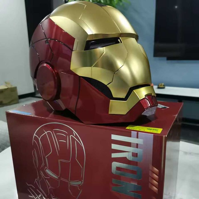 Marvel Моторизирана маска Iron Man Железния човек Гласови Команди 1:1