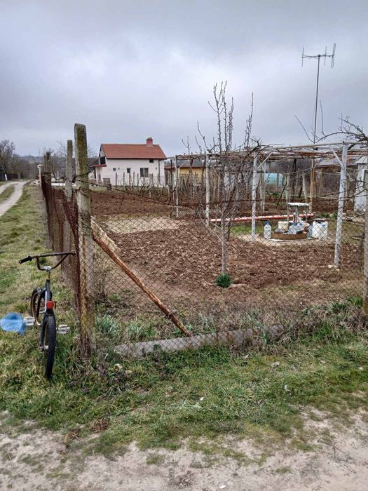 Продавам парцел без посредник