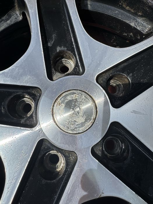 Продам резину с титановыми дисками