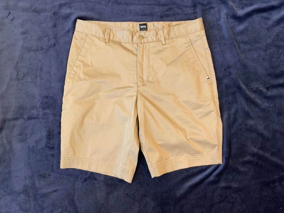 Hugo Boss-оригинални къси панталони размер s