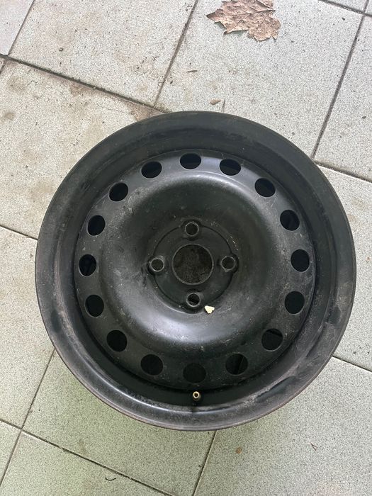 Продавам джанти 15 цола