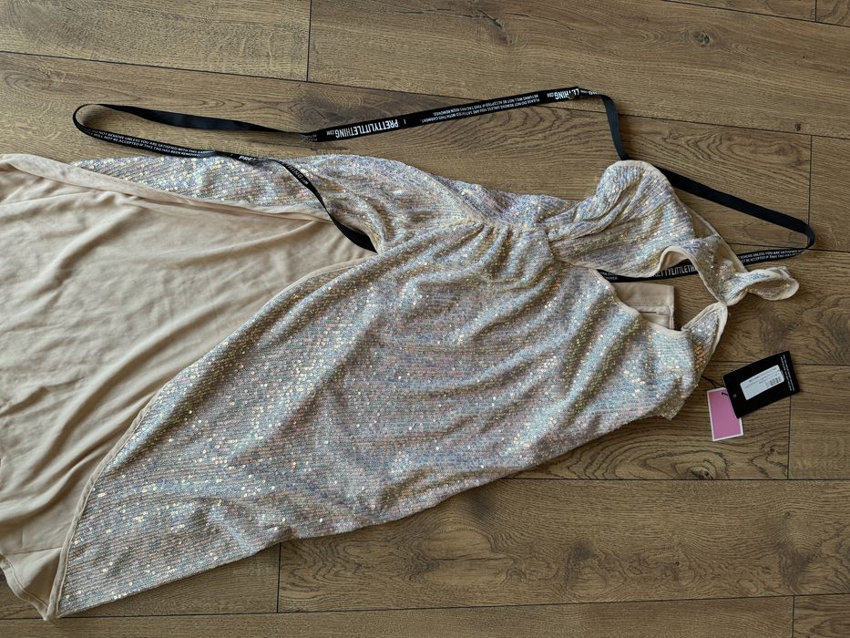 Дамска рокля с пайети