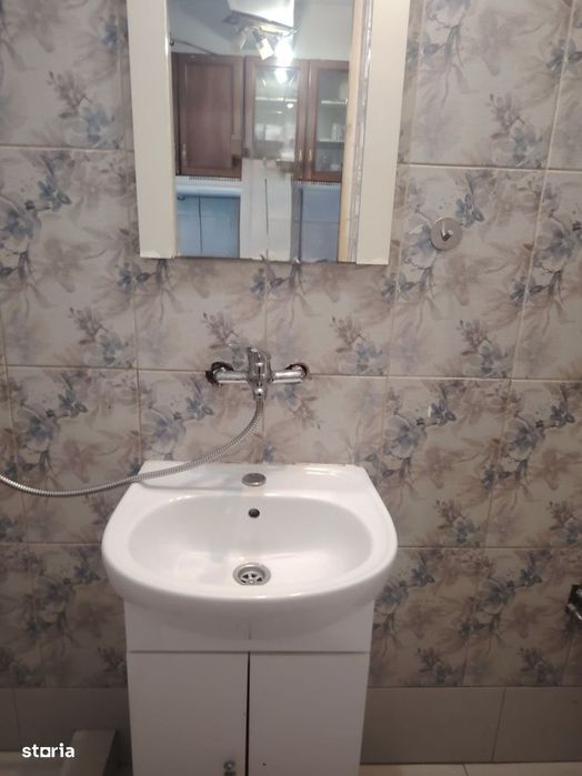 Garsoniera 21mp utili, etaj 4, zona Soarelui