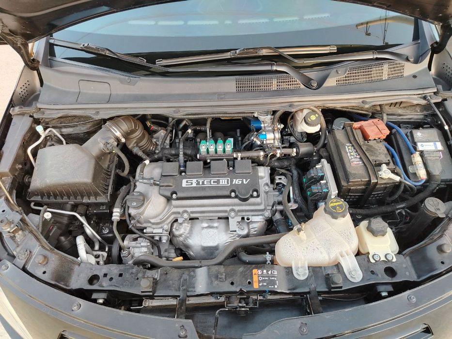 Toza moshina kraska yug probegi xalol