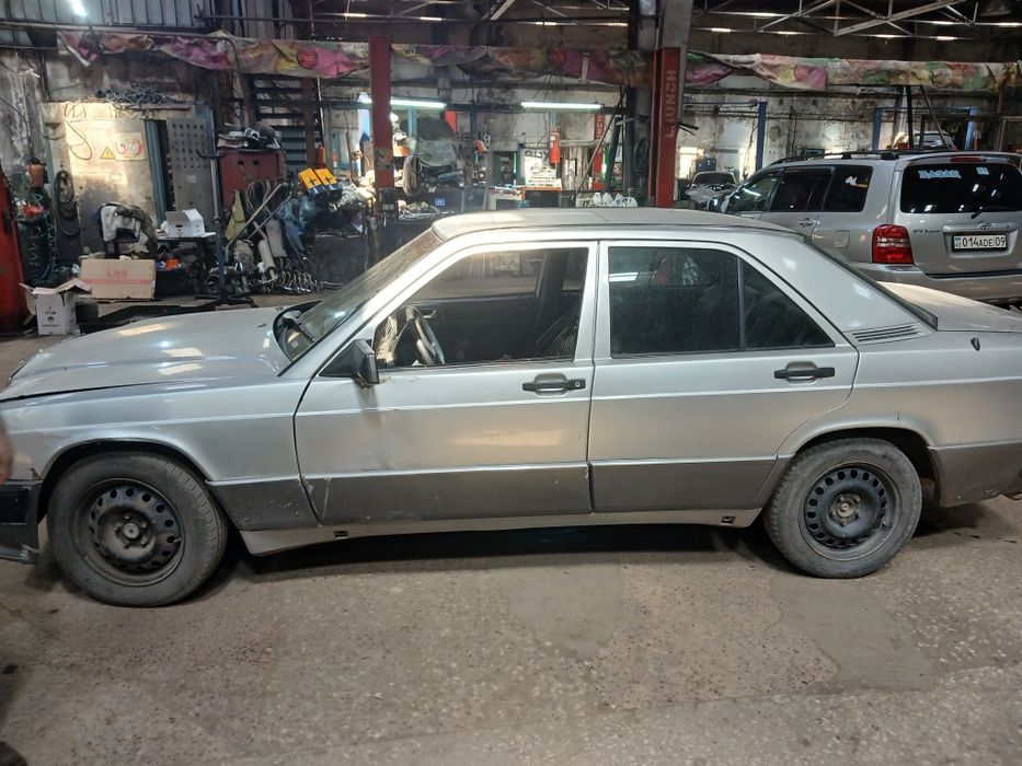 Продам Мерседес 190
