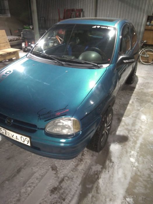 Продам машину Opel Corsa 1994 года
