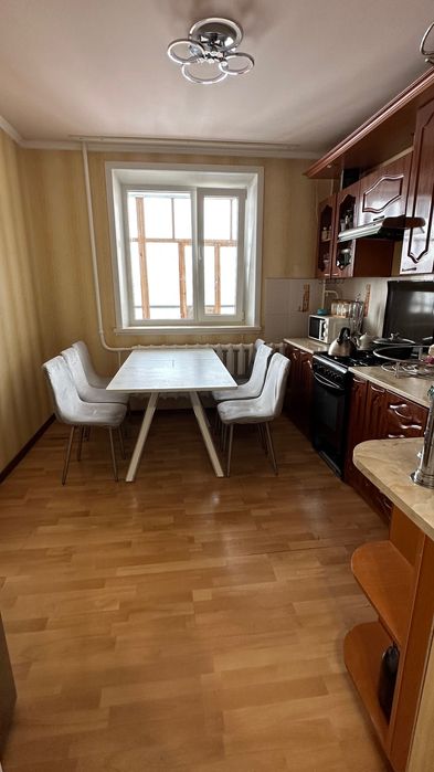 Продается 5 комн квартира