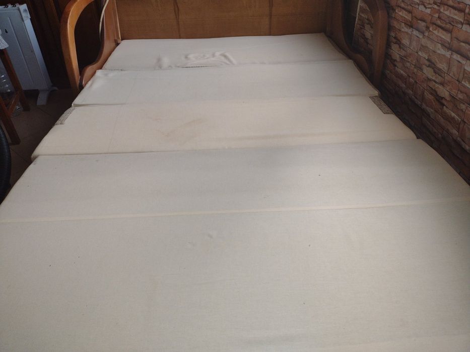 Разтегателен  диван