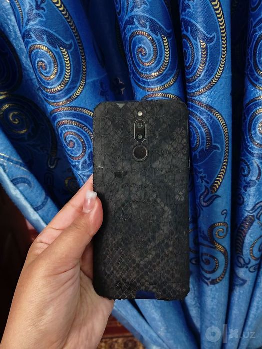 Redmi 8 telefon ortacha holatda