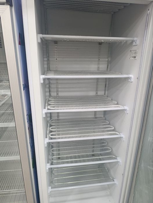 Holadilnik viterina 20 kunham ishlatilmaga 1.600$ga olingann