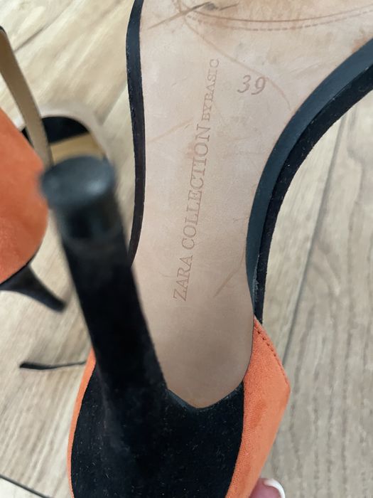 Босоножки Zara