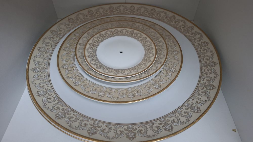 Столовый сервиз на 12 персон