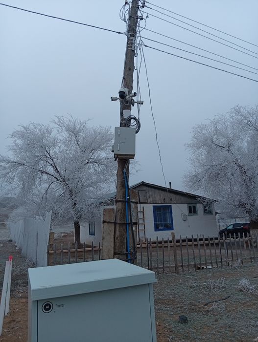 Дом в селе с участками.