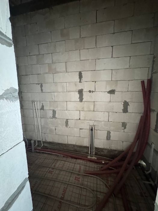 Hovli 1.5 sotih 5 ta hona 3 sanuzel срочно