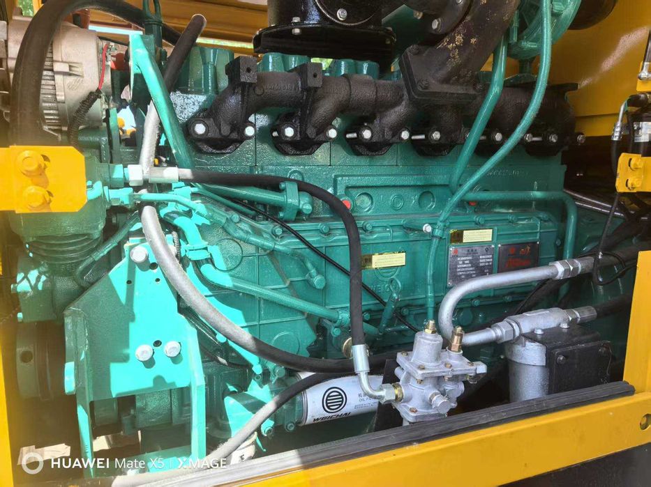 Экскаватор-погрузчик SDLG L953