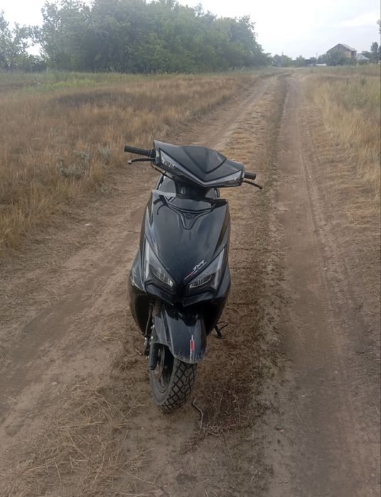 Скутер М12.