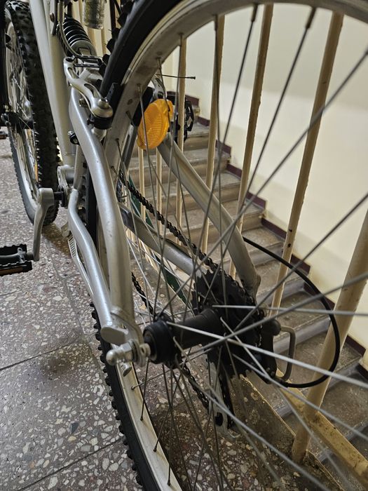 Bicicleta MTB full suspension