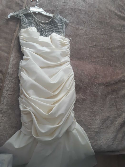 Вечернее платье для выпускного/узату