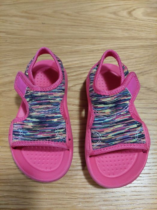 Бебешки сандали за момиче - номер 21/22