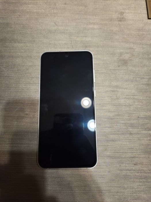 Samsung S23Fe + Подарък два кейса