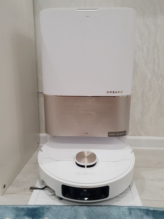 Продаю Dreame X40 Ultra Complete в отличном состоянии