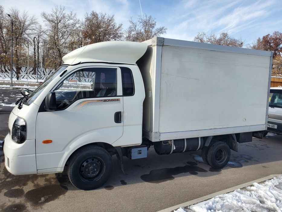 Киа Бонго 1т 2012й  165000км