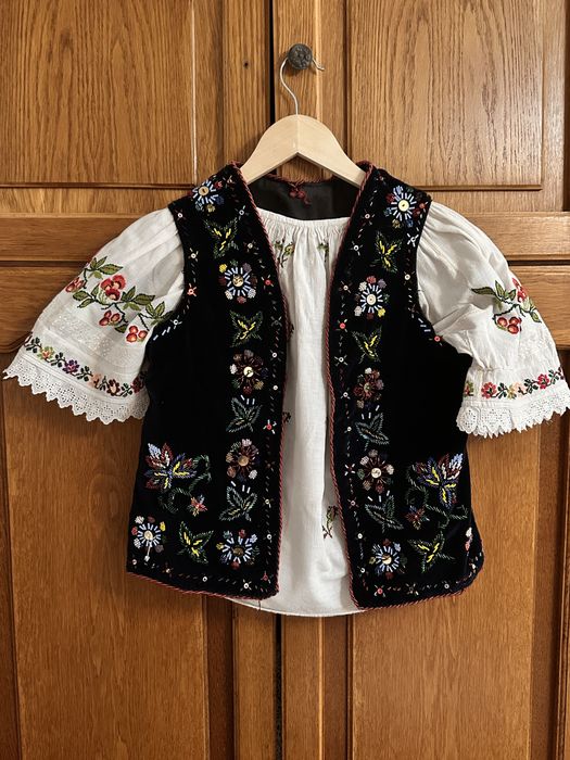 Costum popular vechi