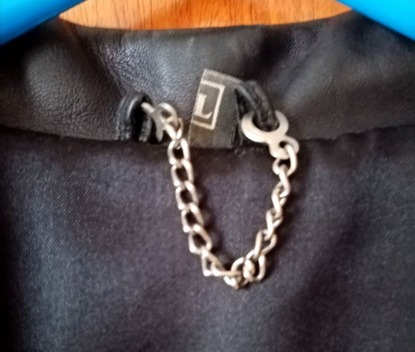 Вталено кожено сако