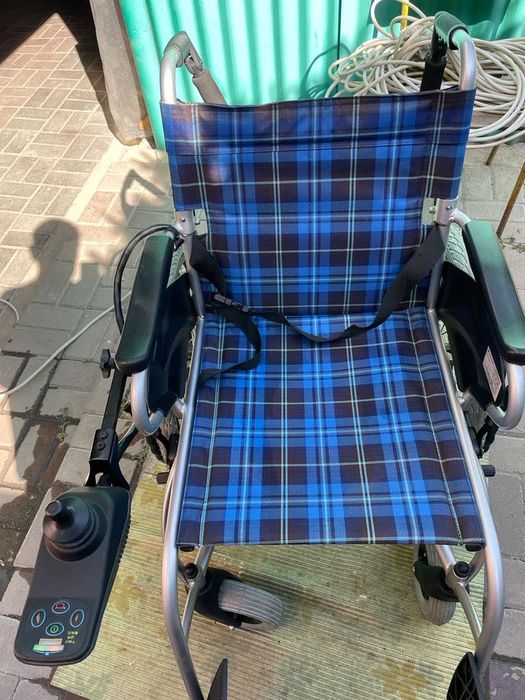 Инвалидная коляска