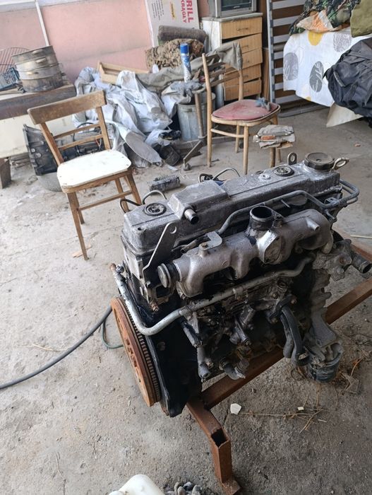Двигатель 4М40 делика,коробка