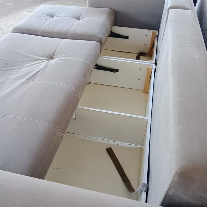 Продаётся хороший диван