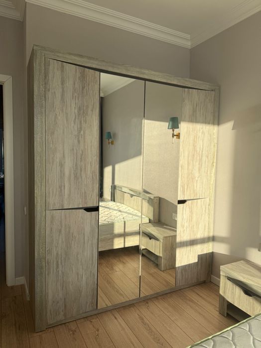 Спальный гарнитур