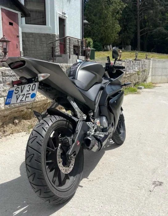 Yamaha YZF-R 125 2015