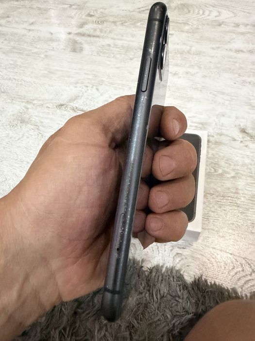 iPhone11 Използван 4 години