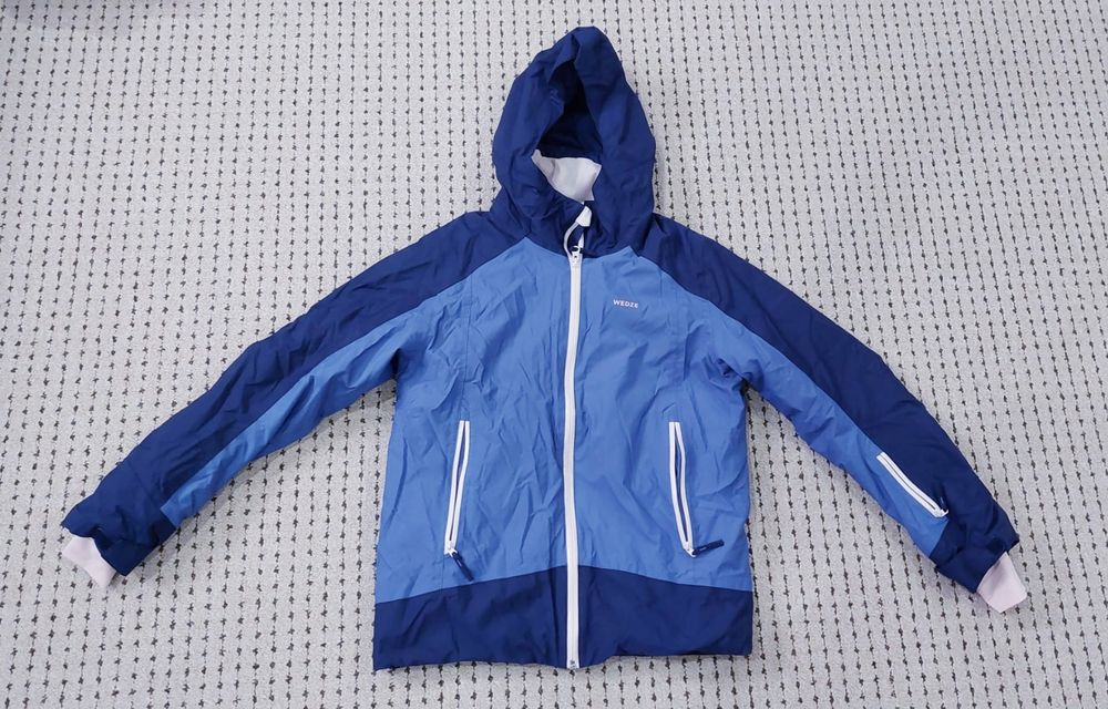 Geaca ski decathlon 14 ani si pantaloni ski 10-12 ani
Sunt foarte put