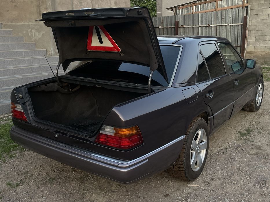 Продам машину  мерседес