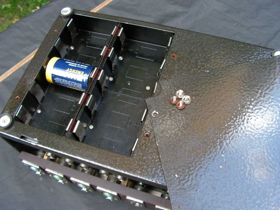 Винтидж, колекционерски аудио миксер Tesla ART-420 1+1 бр.