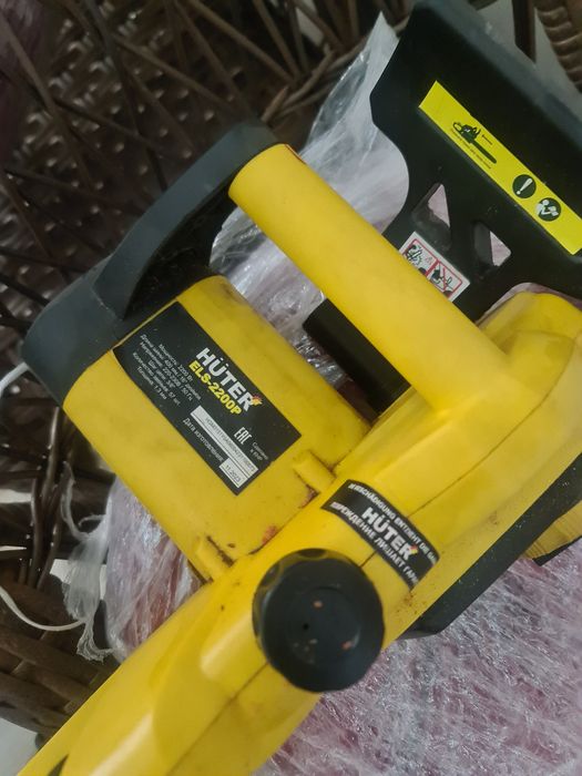 Электропила электрическии