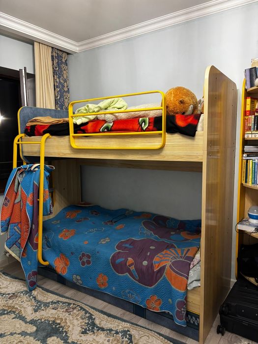 Детский шкаф и кровать